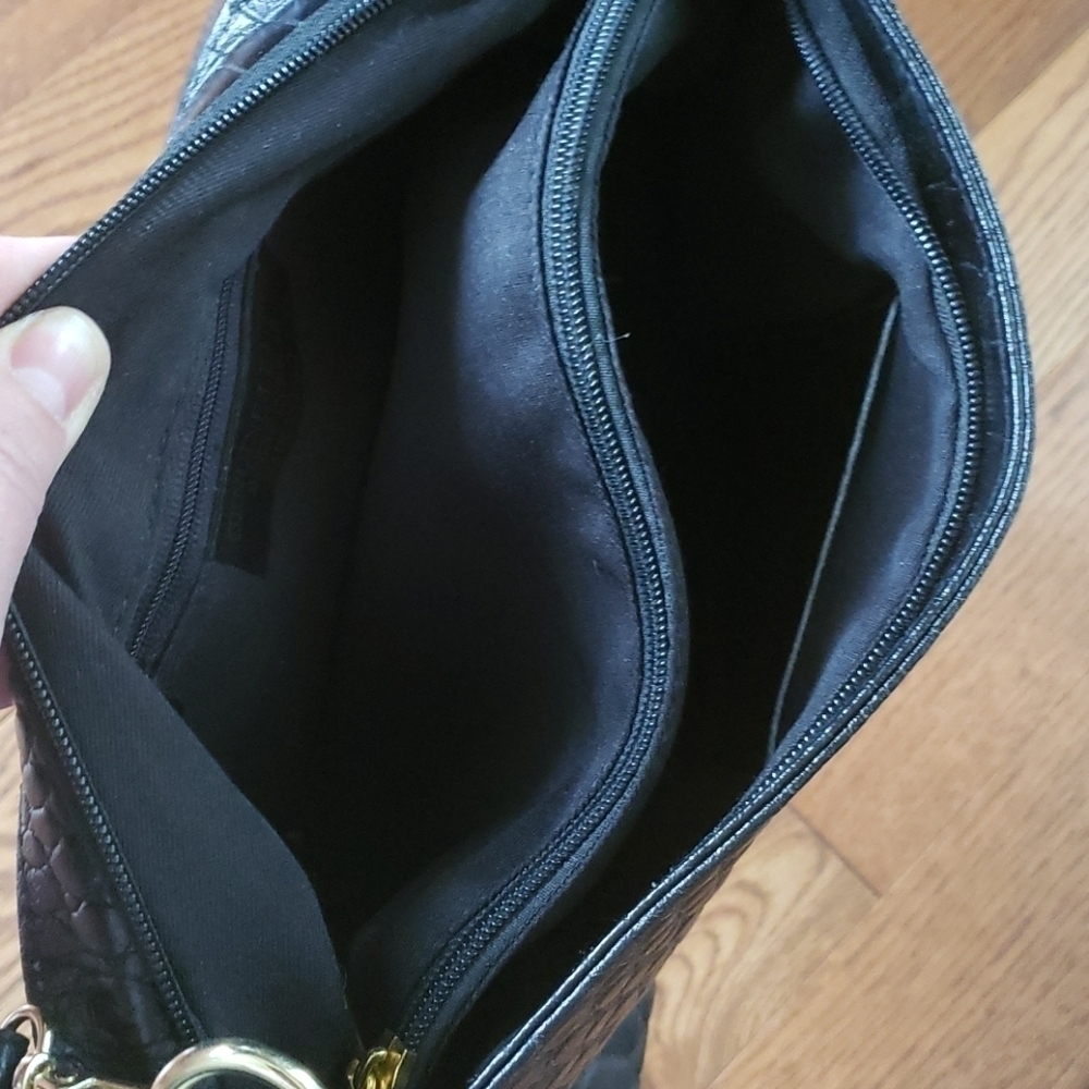 Leather bag. Gently used. - Picture 6 of 11